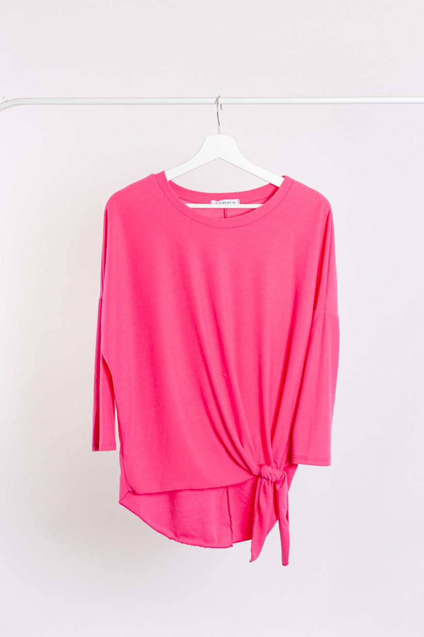 Camiseta nudo