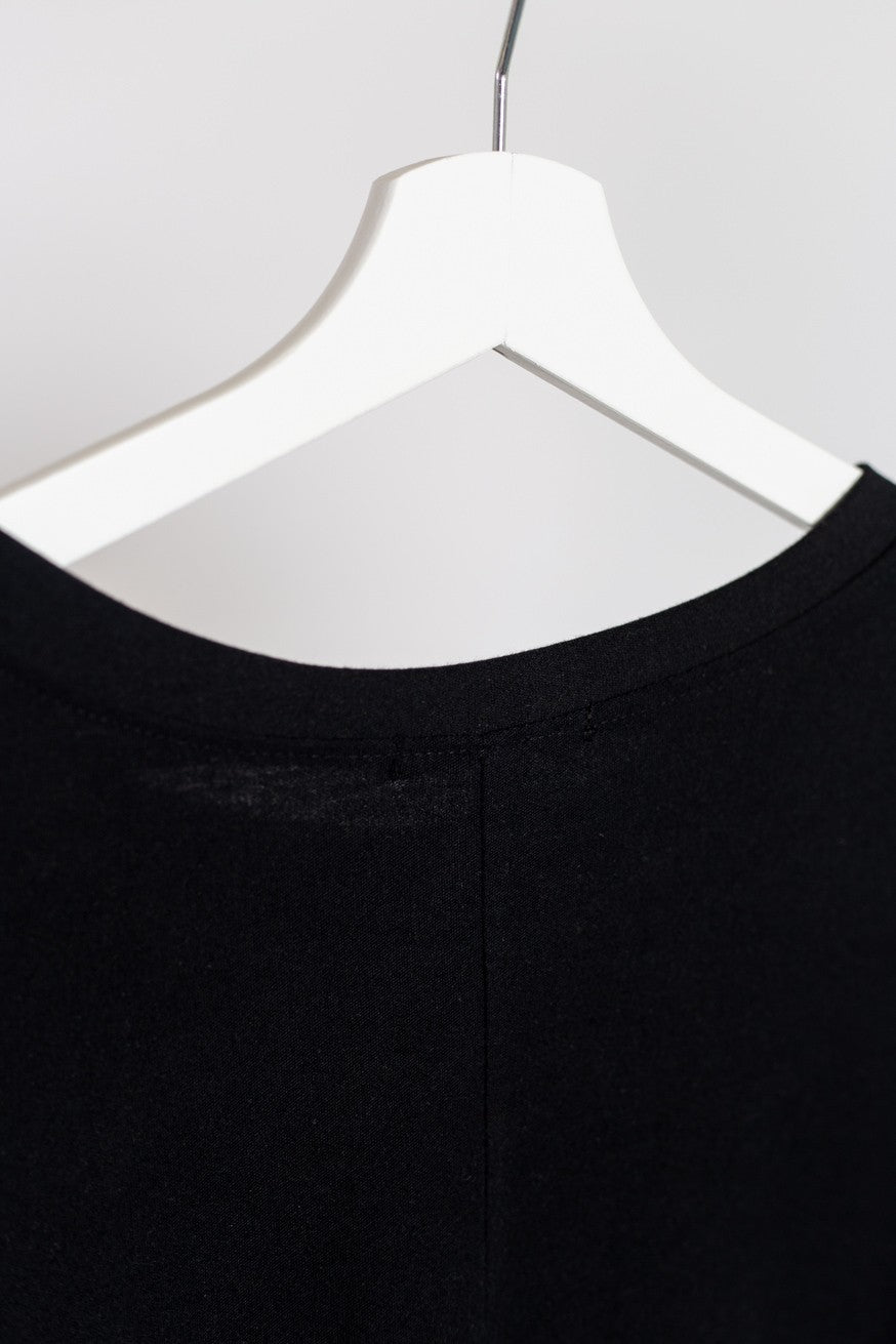 Camiseta nudo