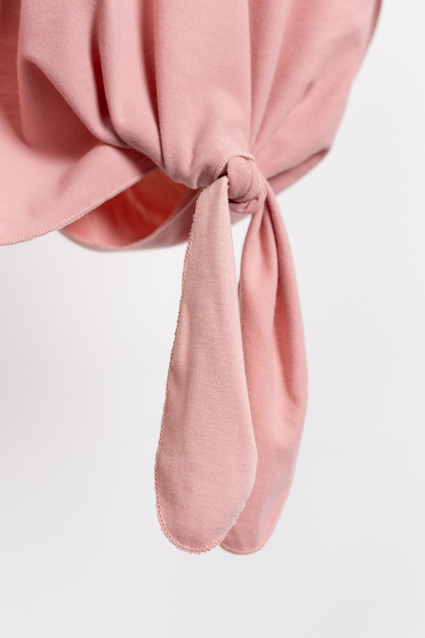 Camiseta nudo