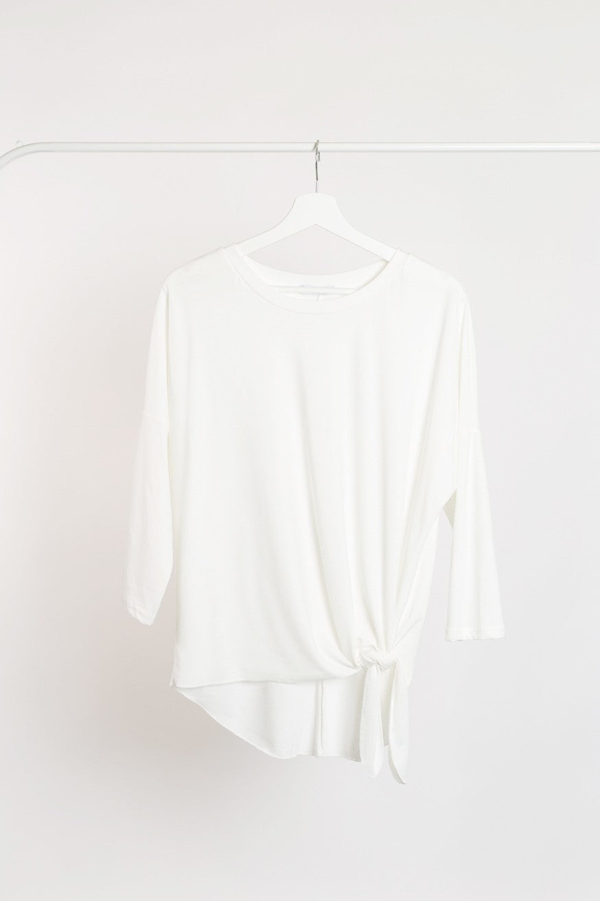 Camiseta nudo