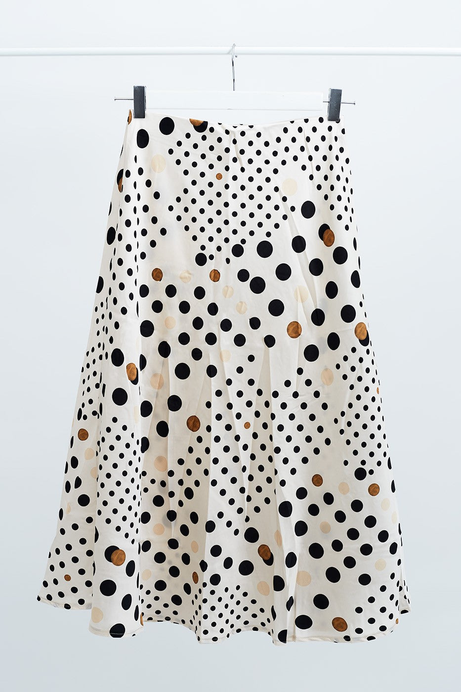 Falda midi topos