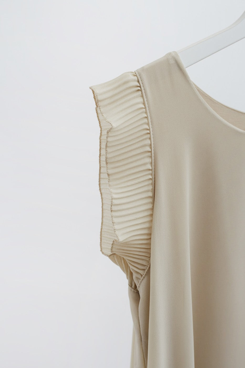 Vestido mini detalle plisado