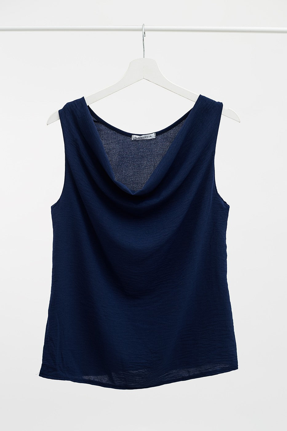 Top fluido cuello drapeado