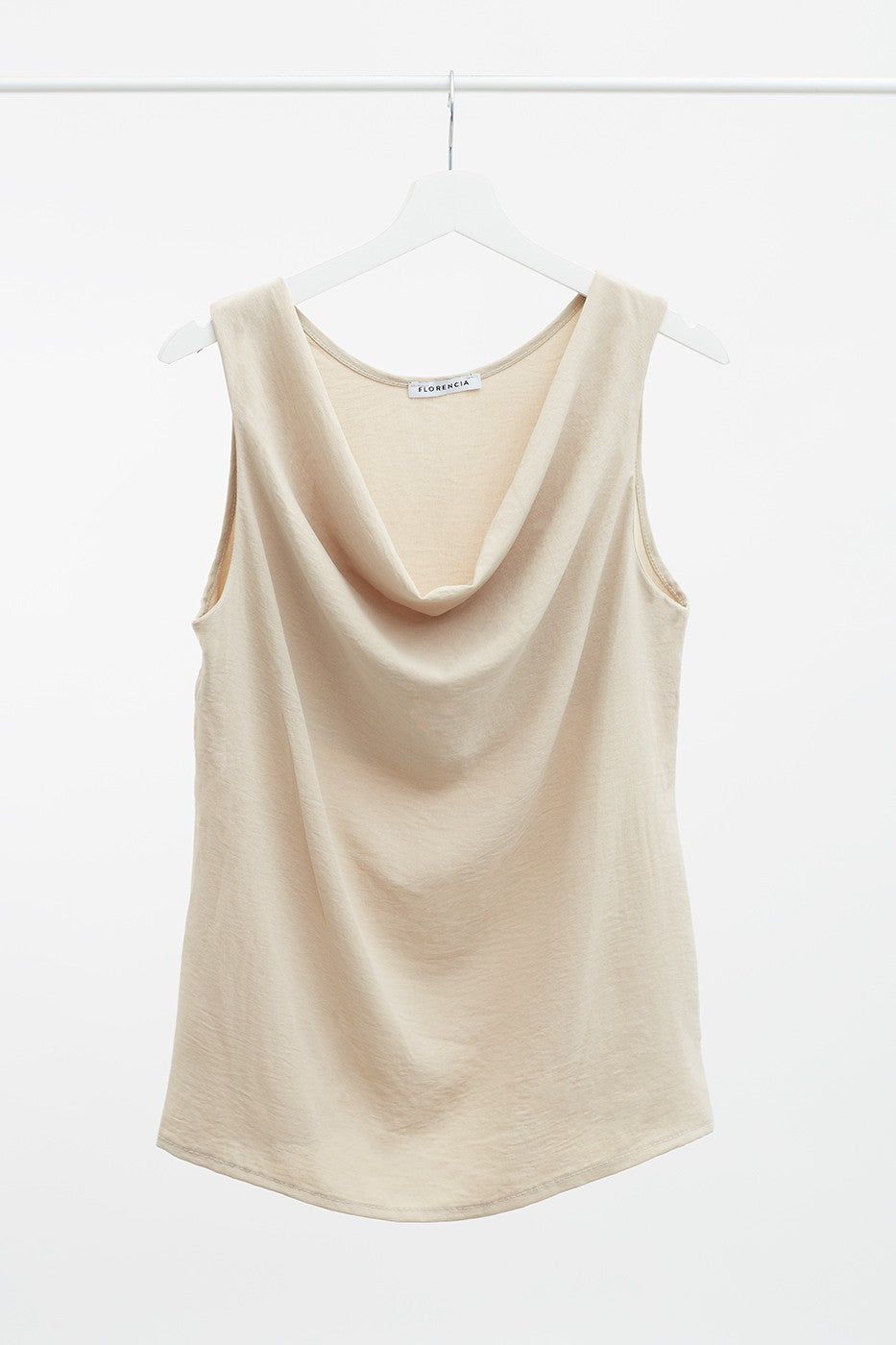 Top fluido cuello drapeado