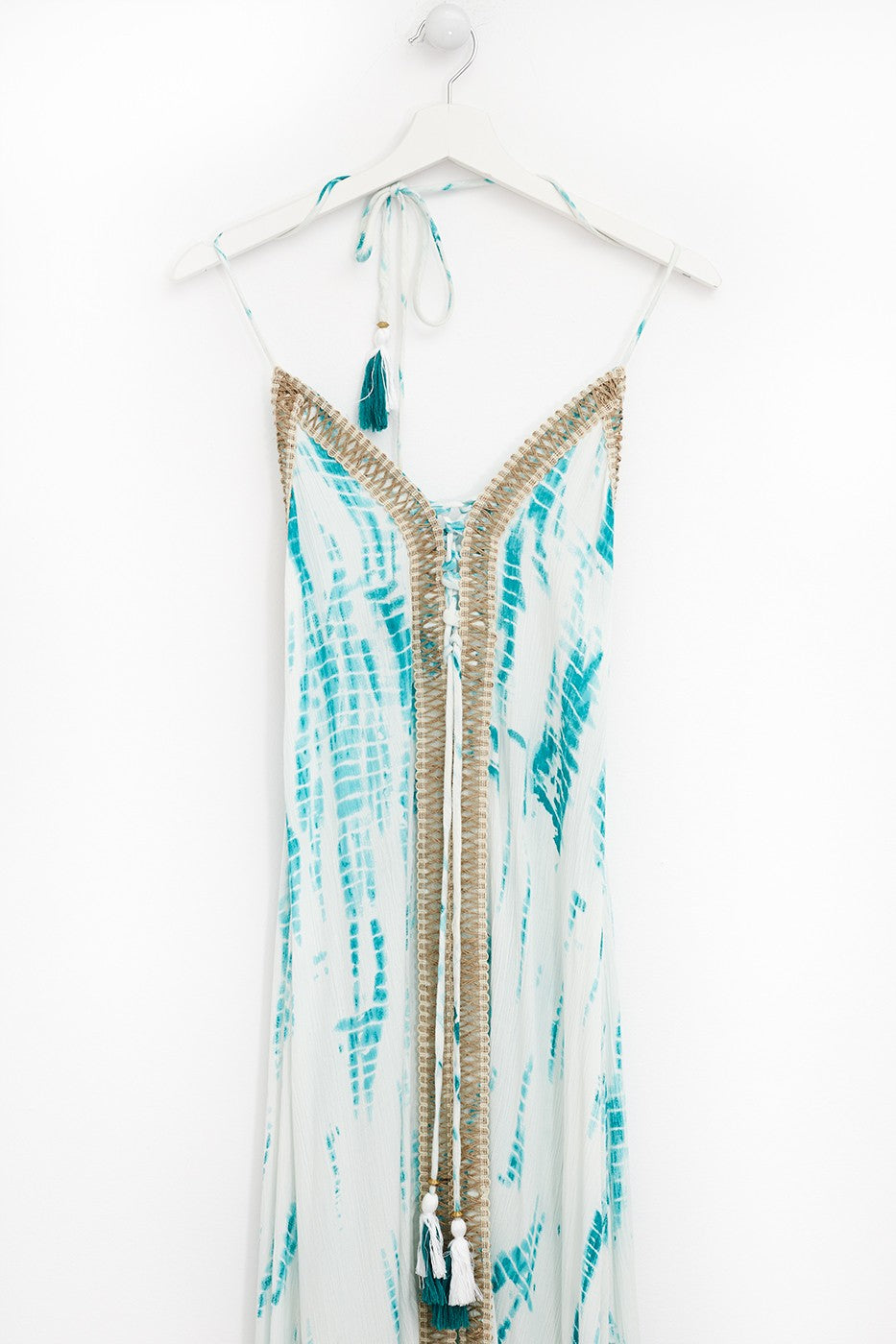 Vestido maxi tie-dye con aplicación