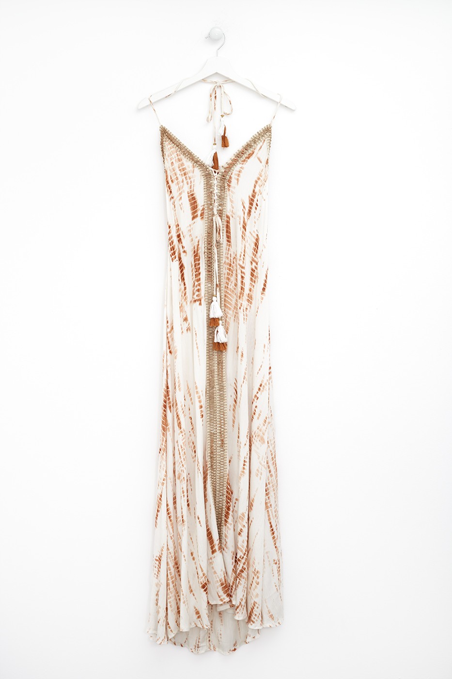 Vestido maxi tie-dye con aplicación