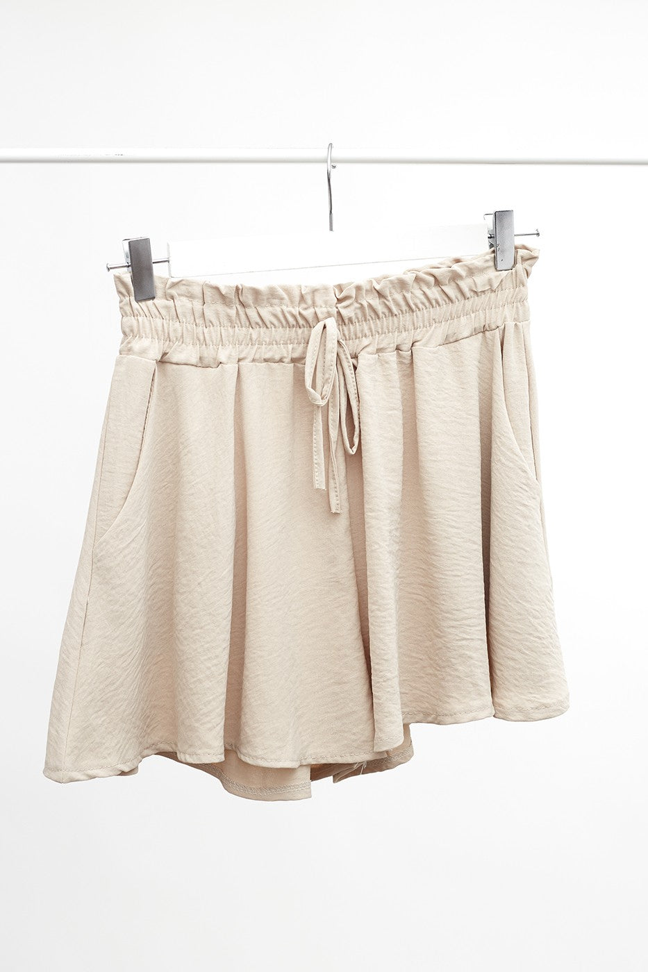 Short fluido bolsillos