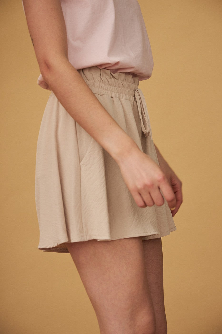 Short fluido bolsillos