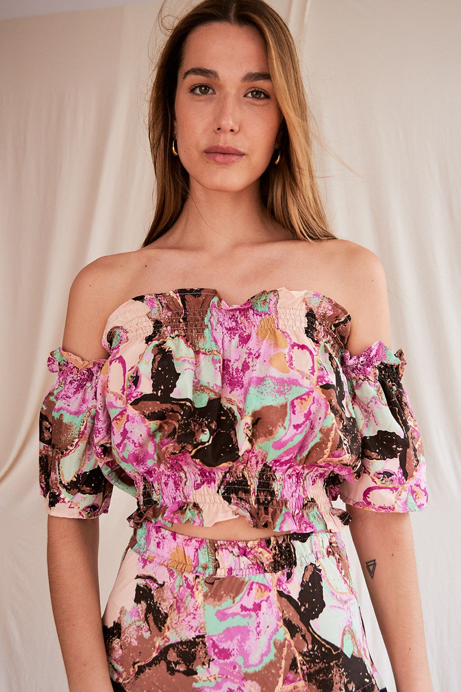 Top crop Petals
