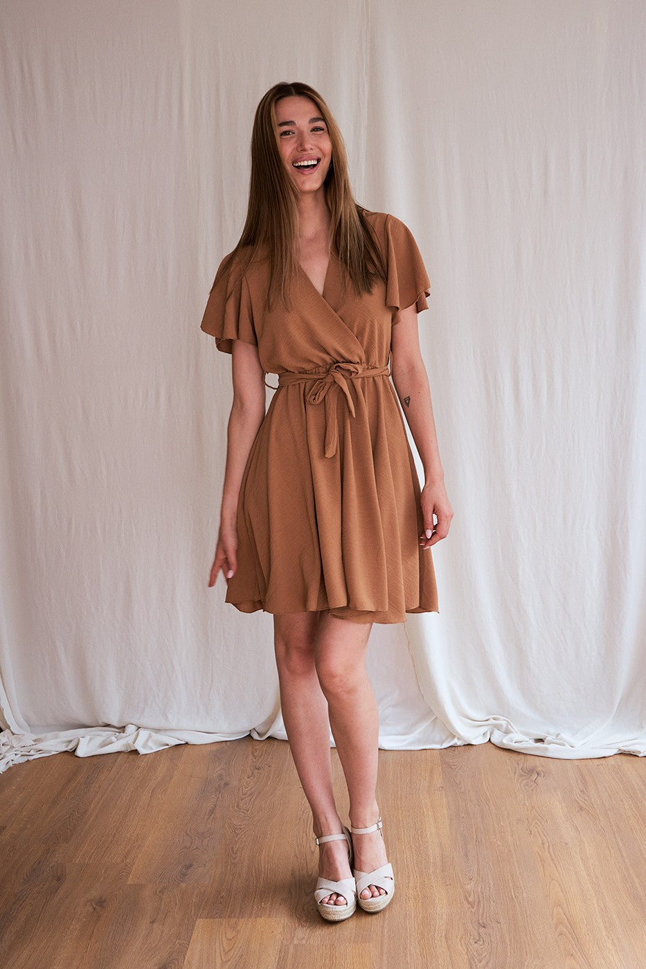 Vestido mini cruzado