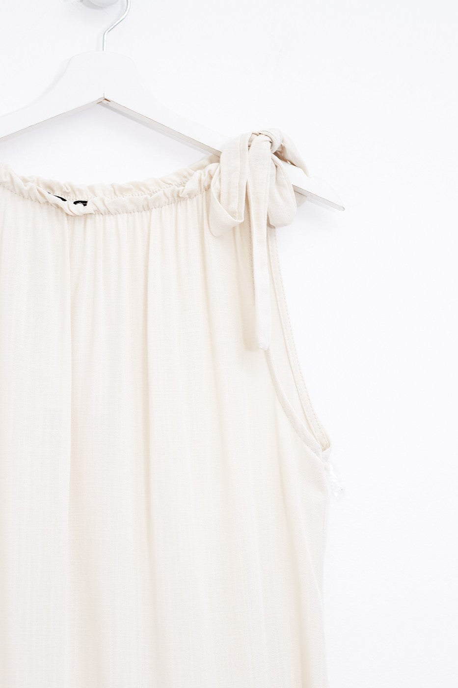 Vestido halter lazo