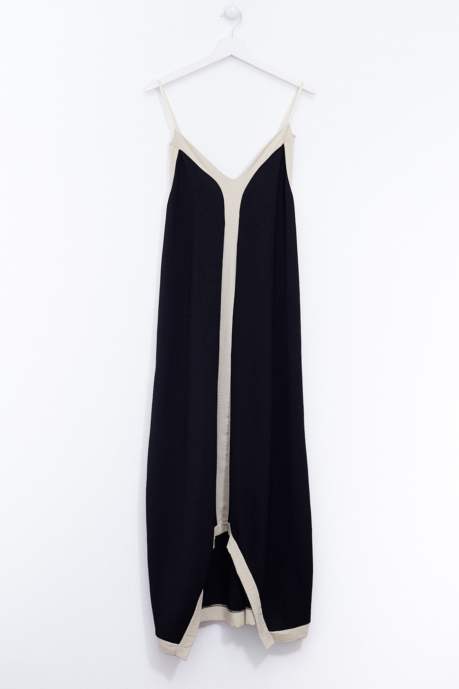 Vestido tirantes contraste