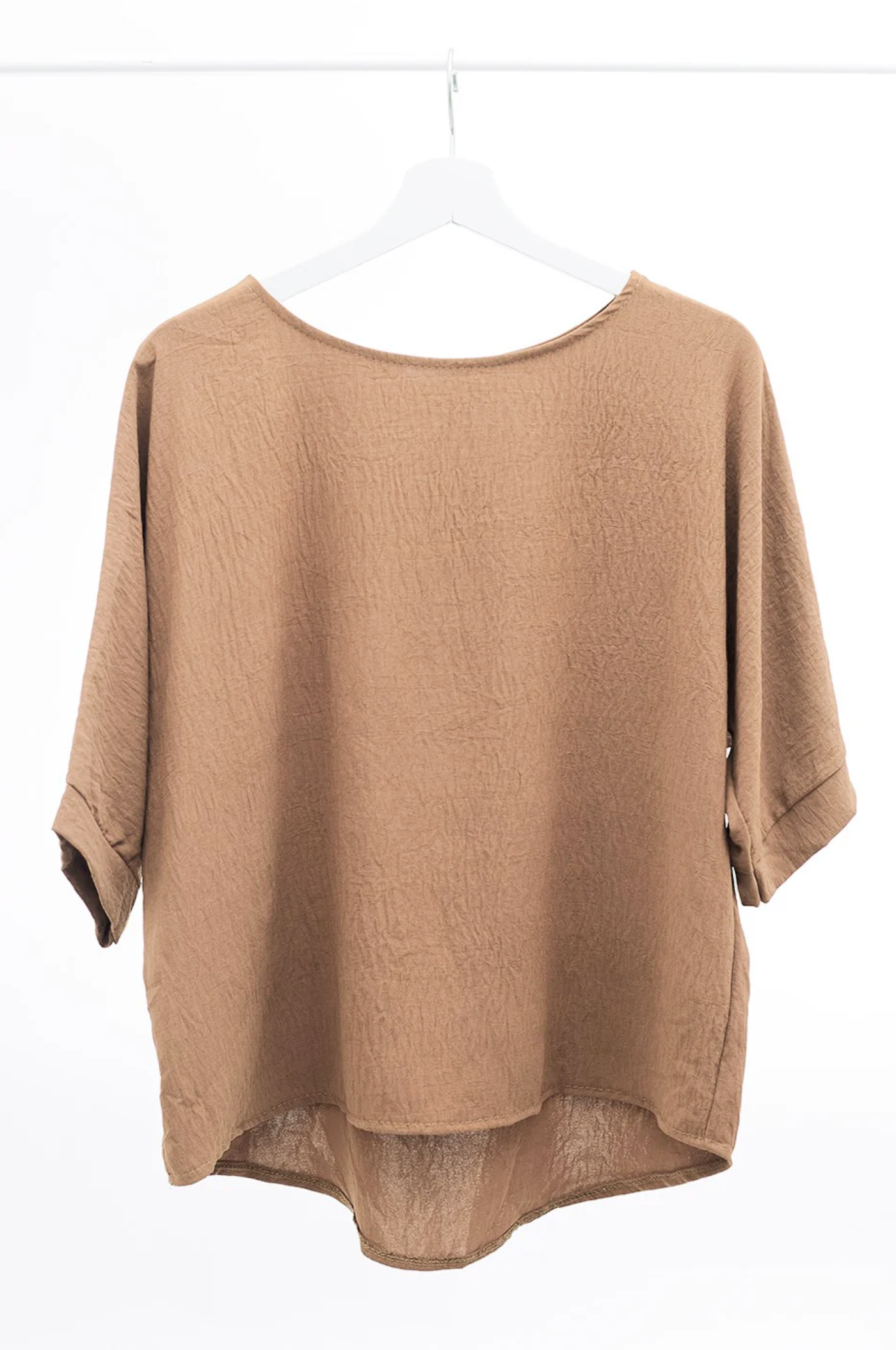 Wide flowing top