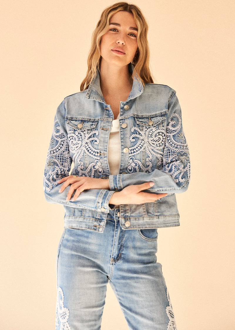 Cazadora bordados