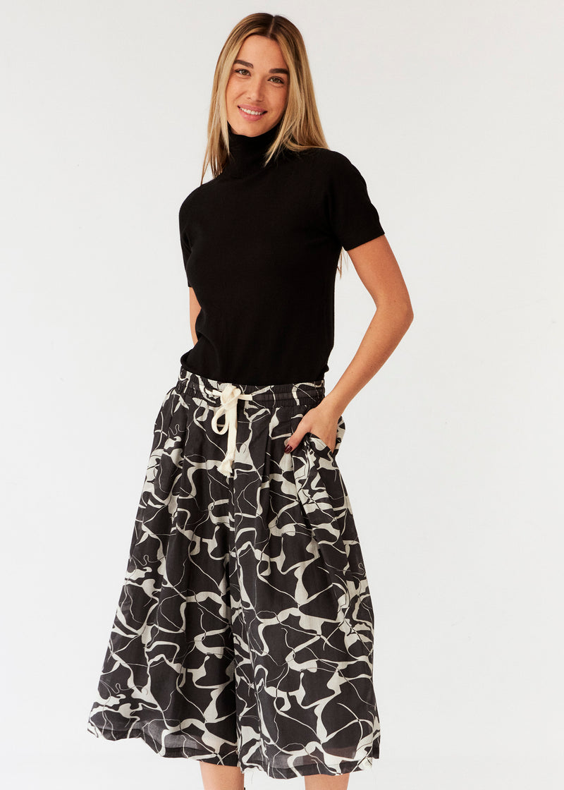 Long printed organza Bermuda shorts