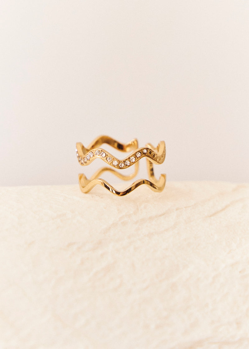 Double wave ring
