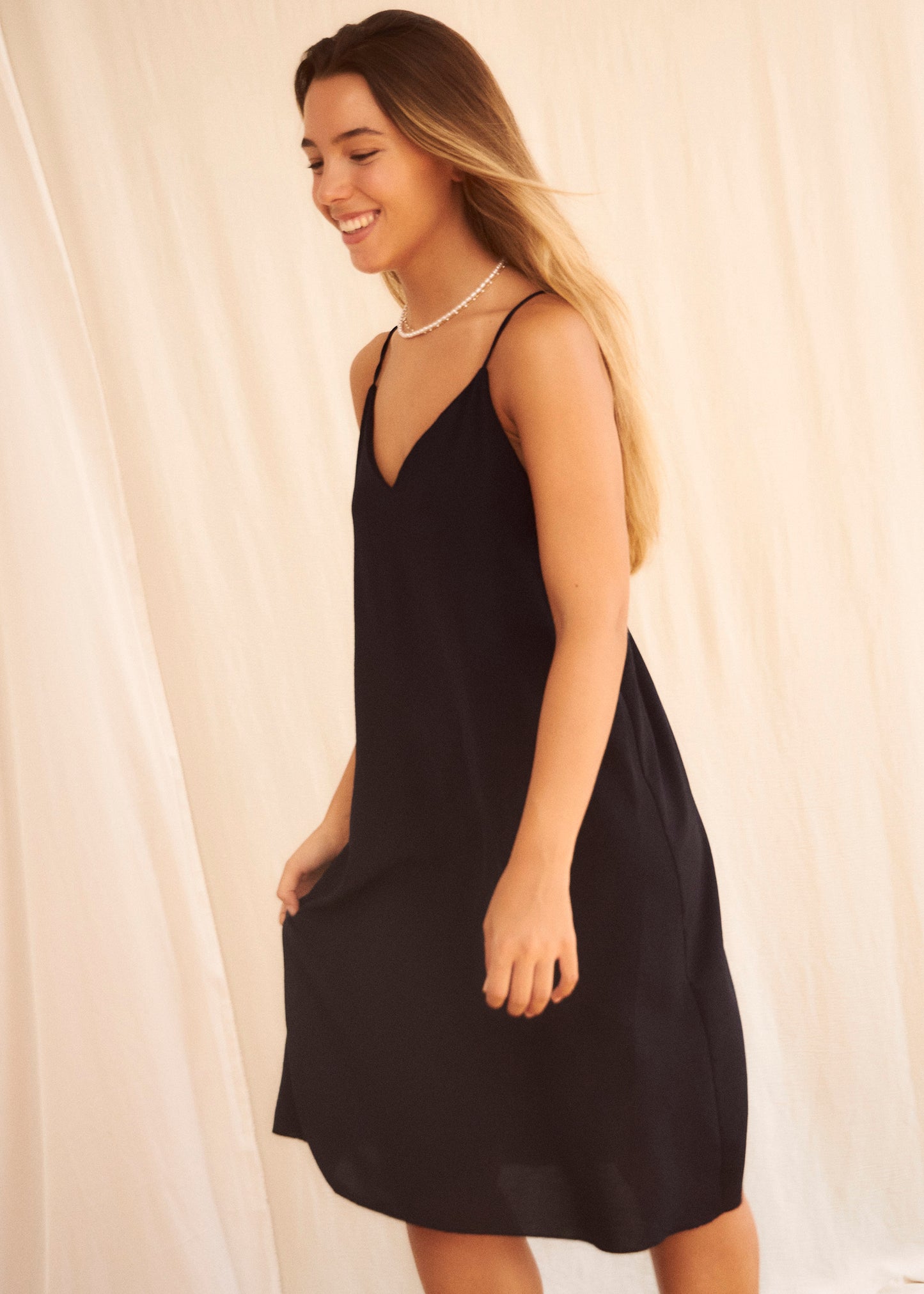 Vestido mini cruzado fluido