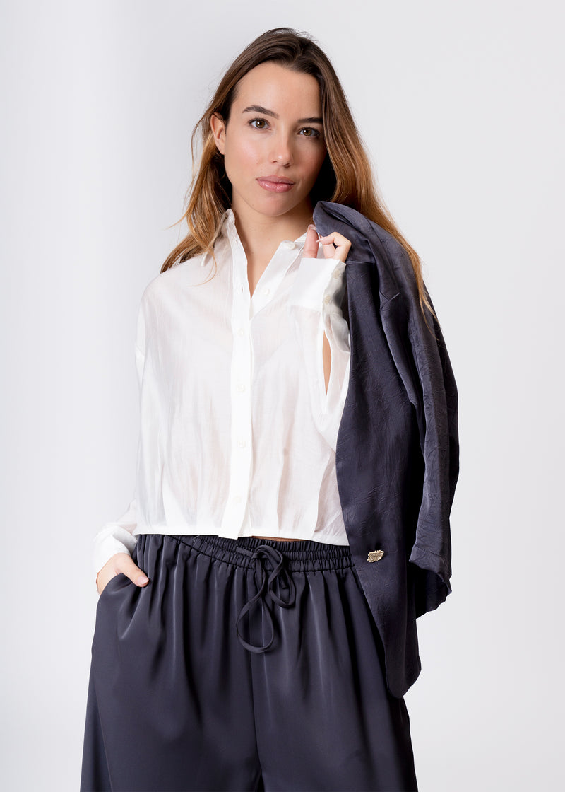 Short organza shirt with pleats