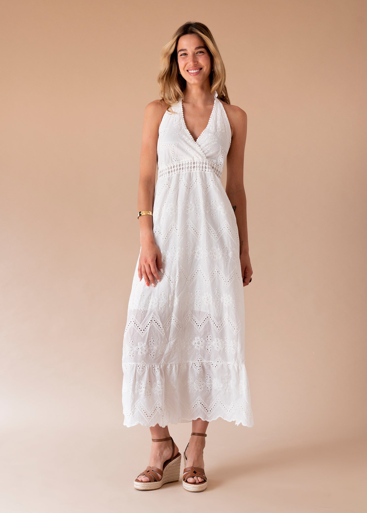 Vestido bordado largo