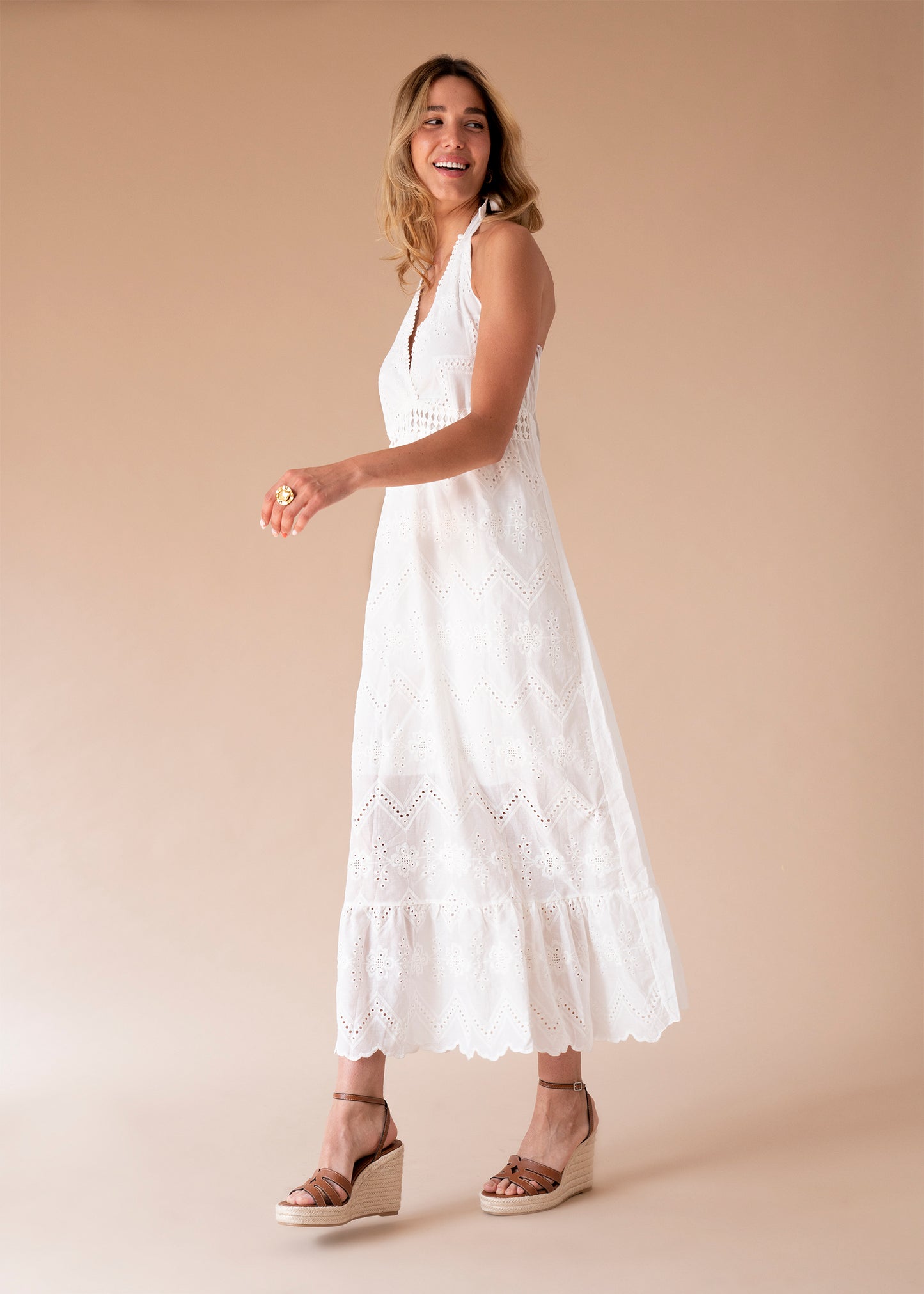 Vestido bordado largo