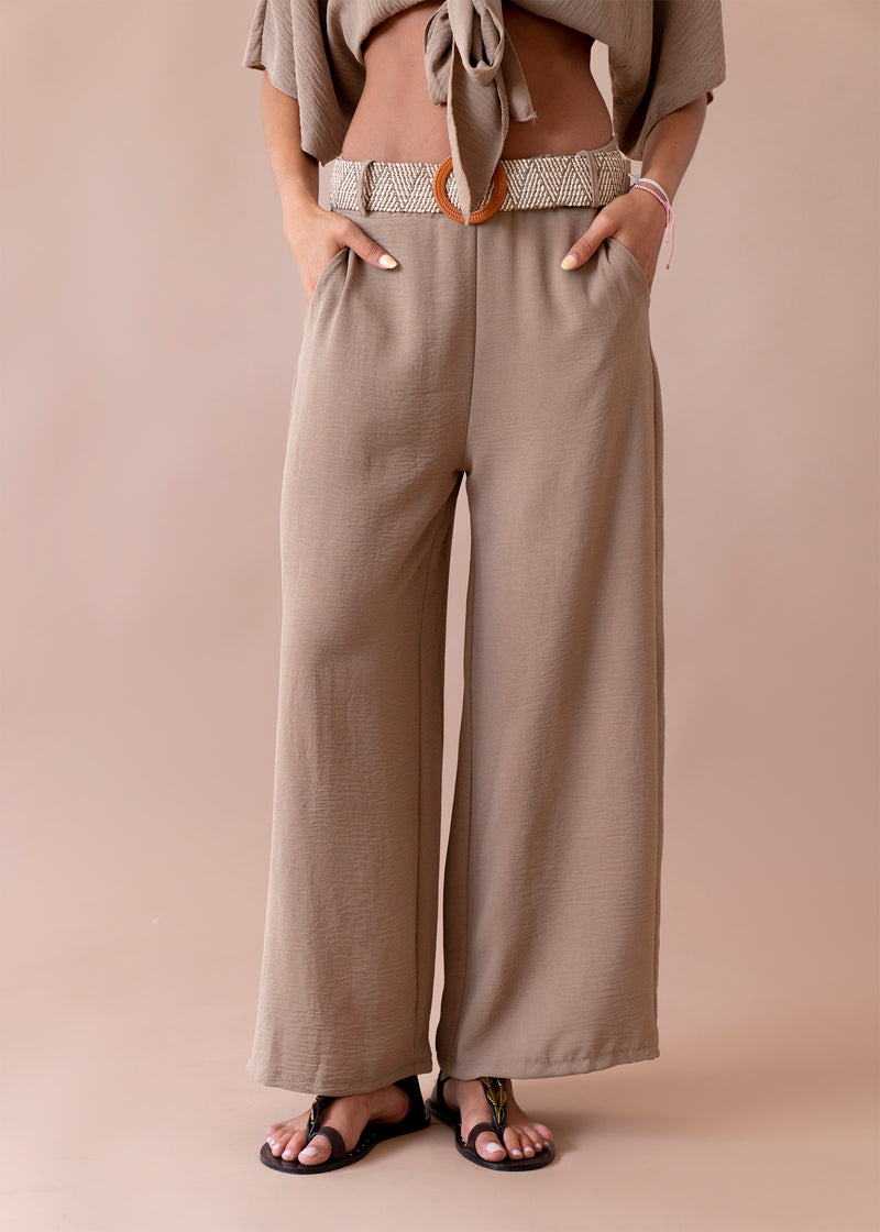 Pantalones fluidos cinturón