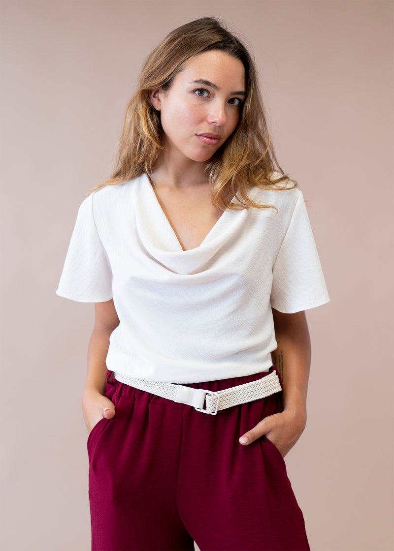 Blusa desbocada fluida