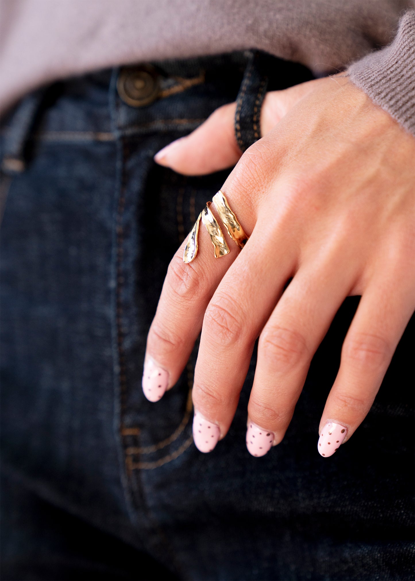 Anillo tiras texturadas