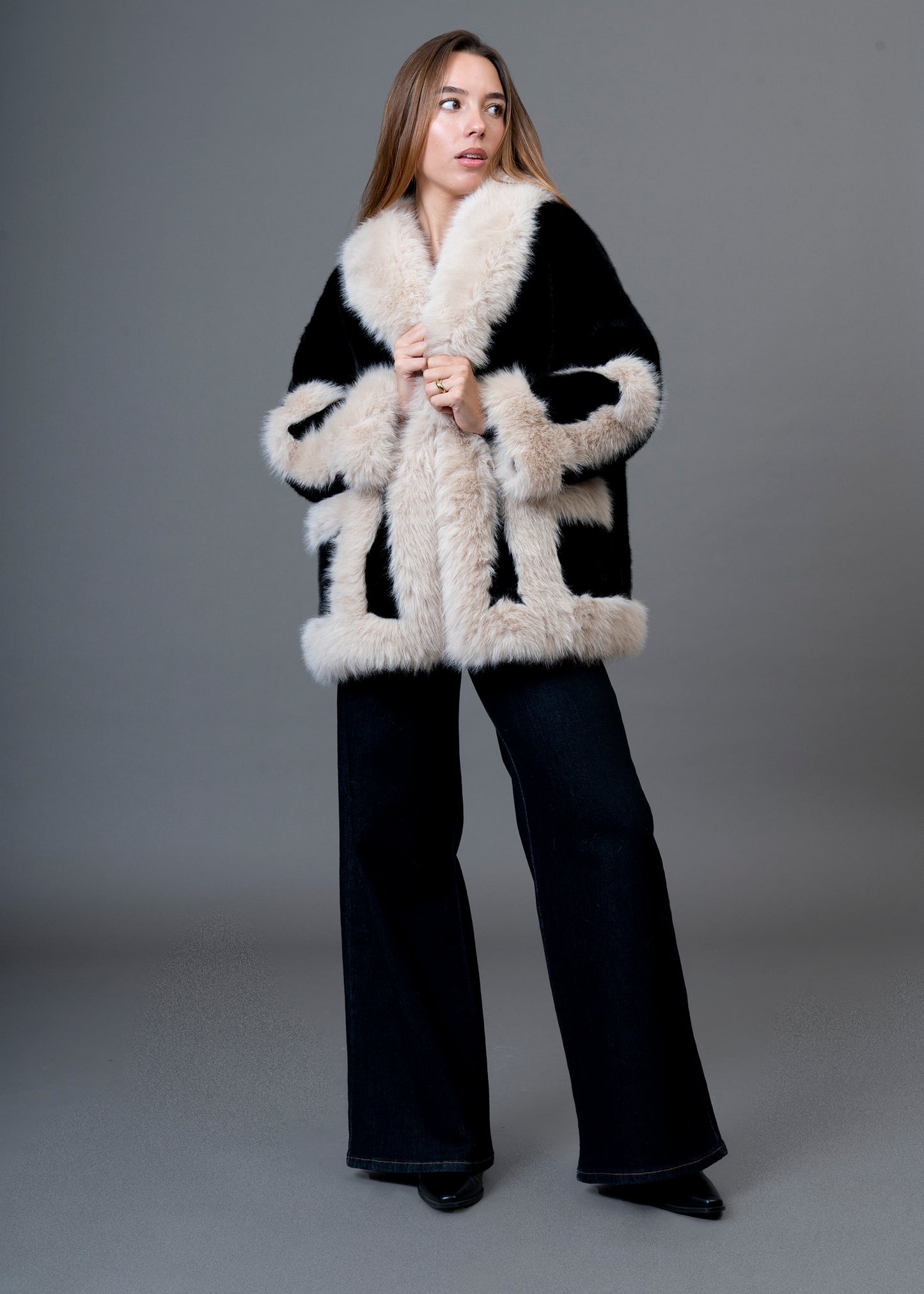 Chaqueta efecto pelo bicolor