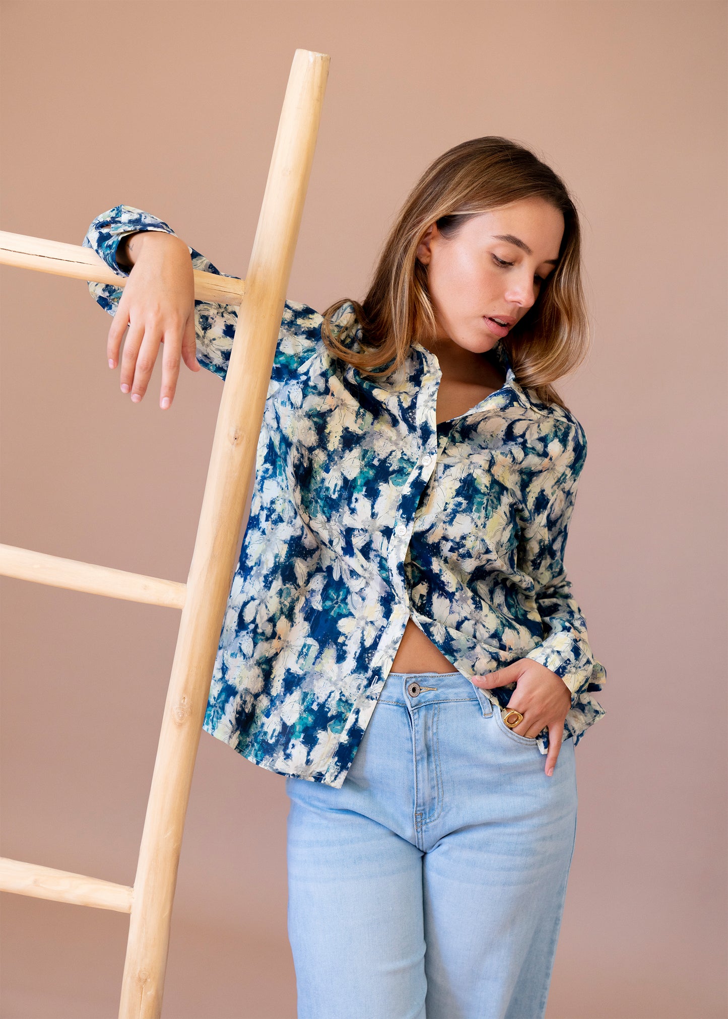 Camisa flores