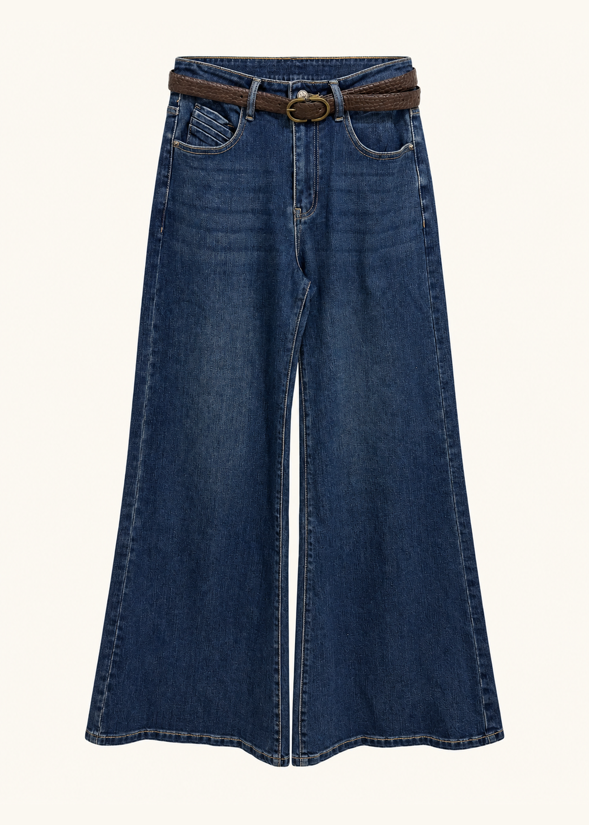 Jeans campana con cinturón