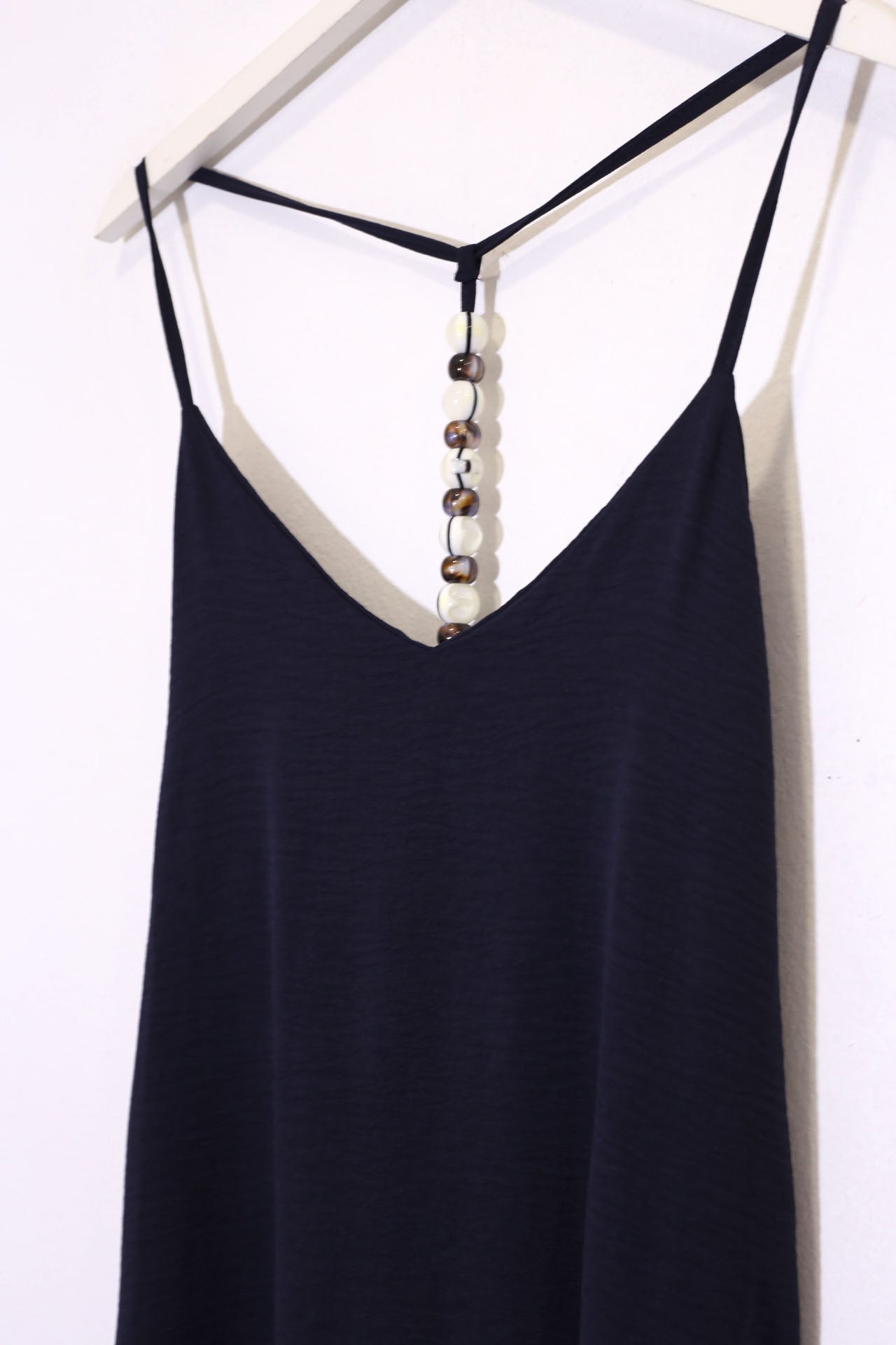Vestido abalorios fluido
