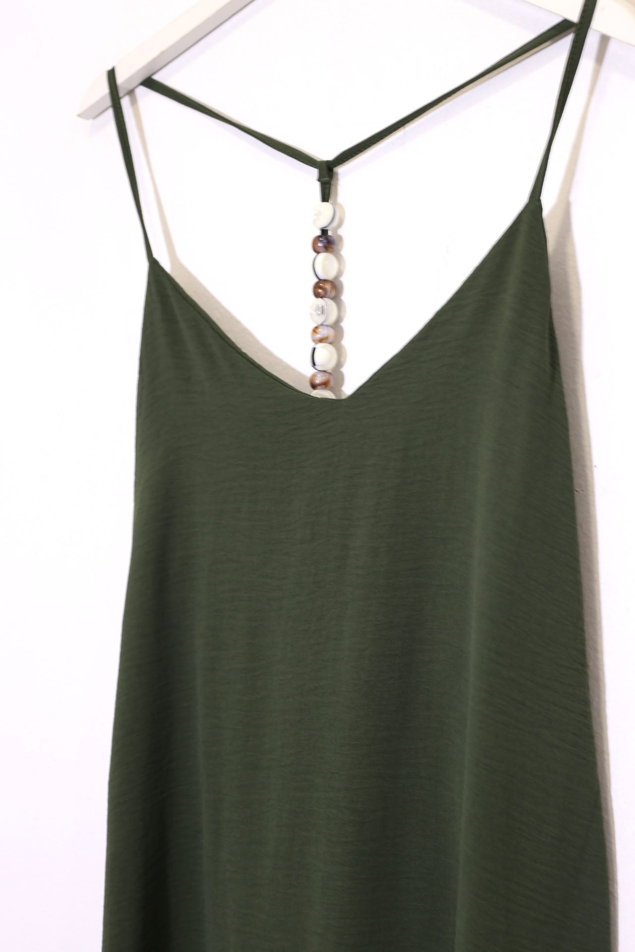 Vestido abalorios fluido