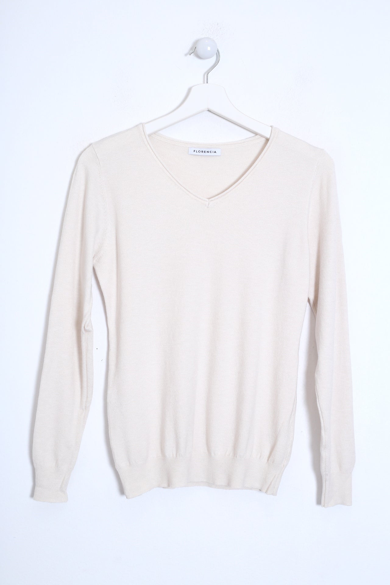 Jersey básico cuello punta