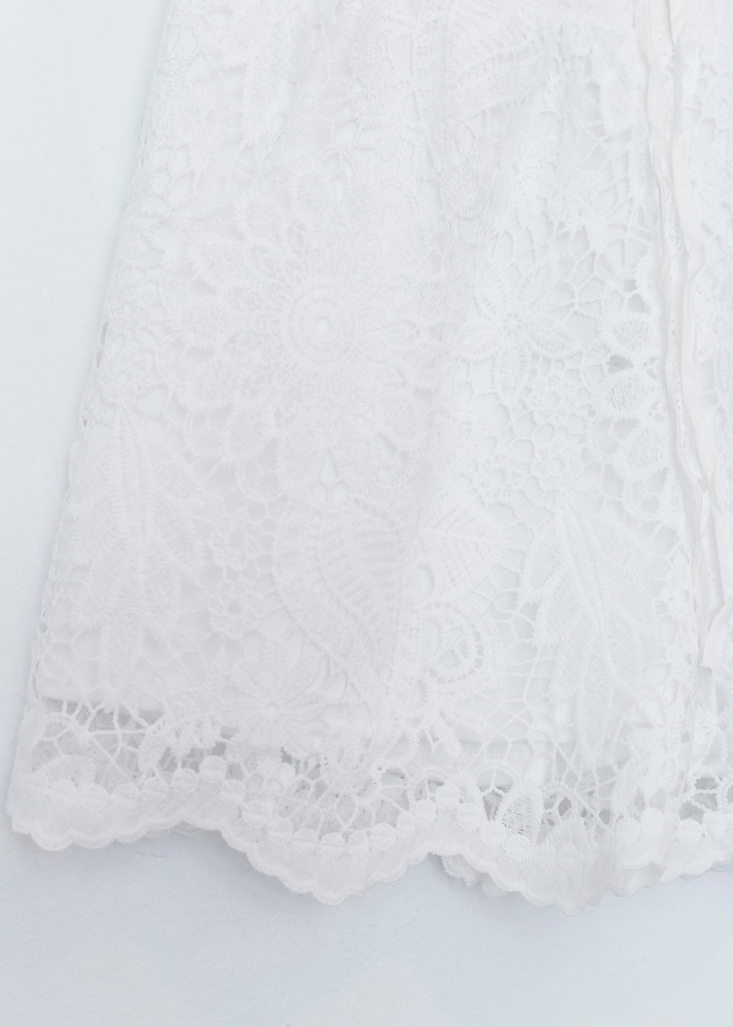 Floral guipure shorts