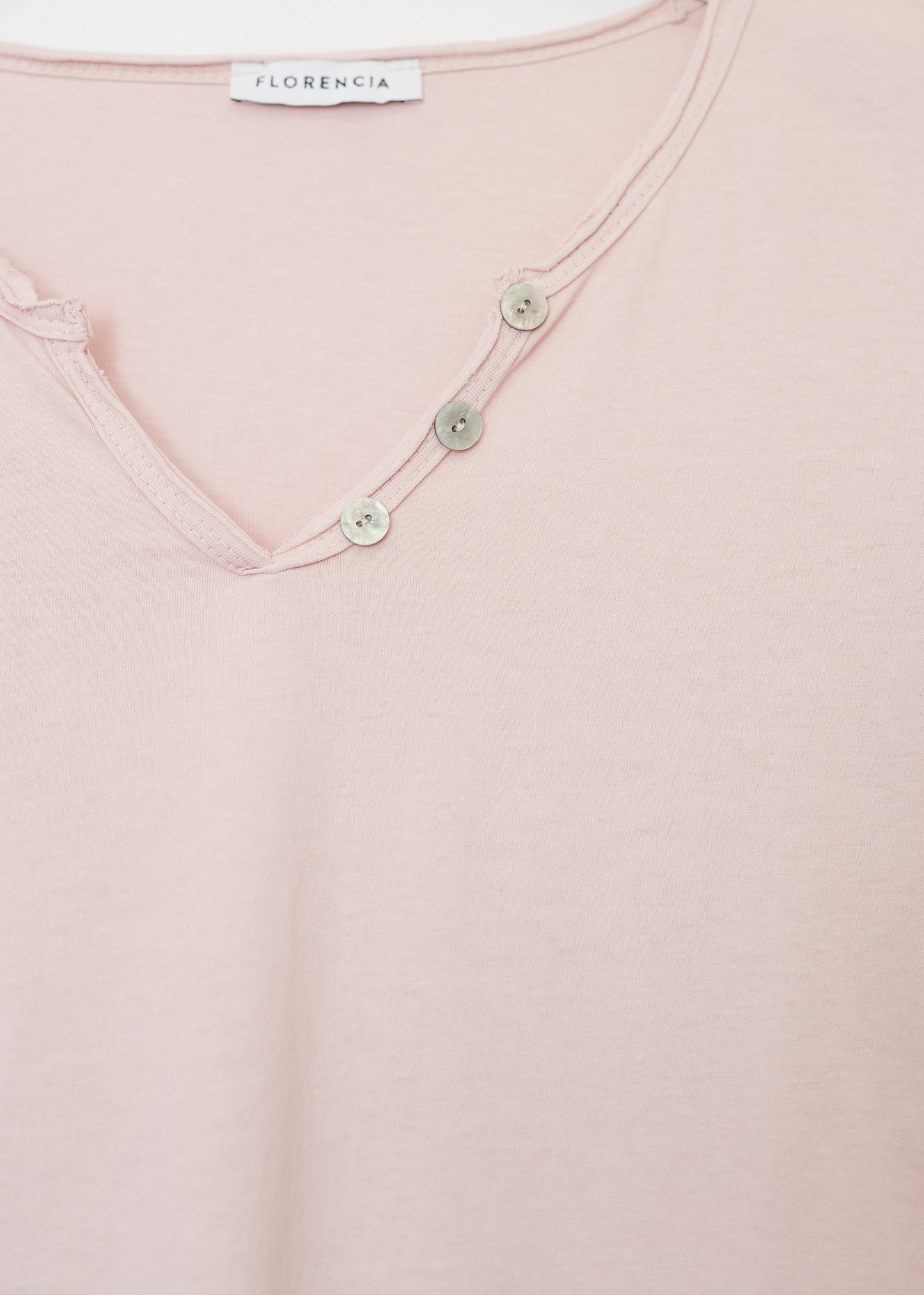 Camiseta básica botones