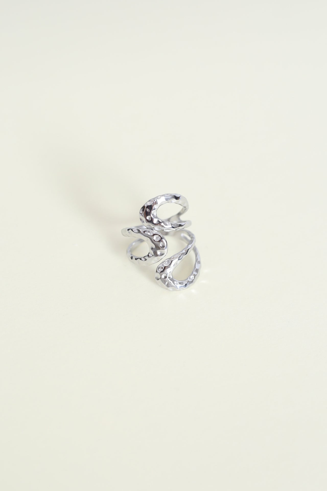 Anillo triple onda texturada