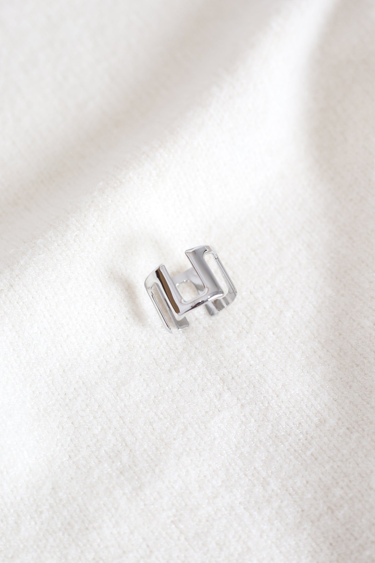 Anillo línea cenefa