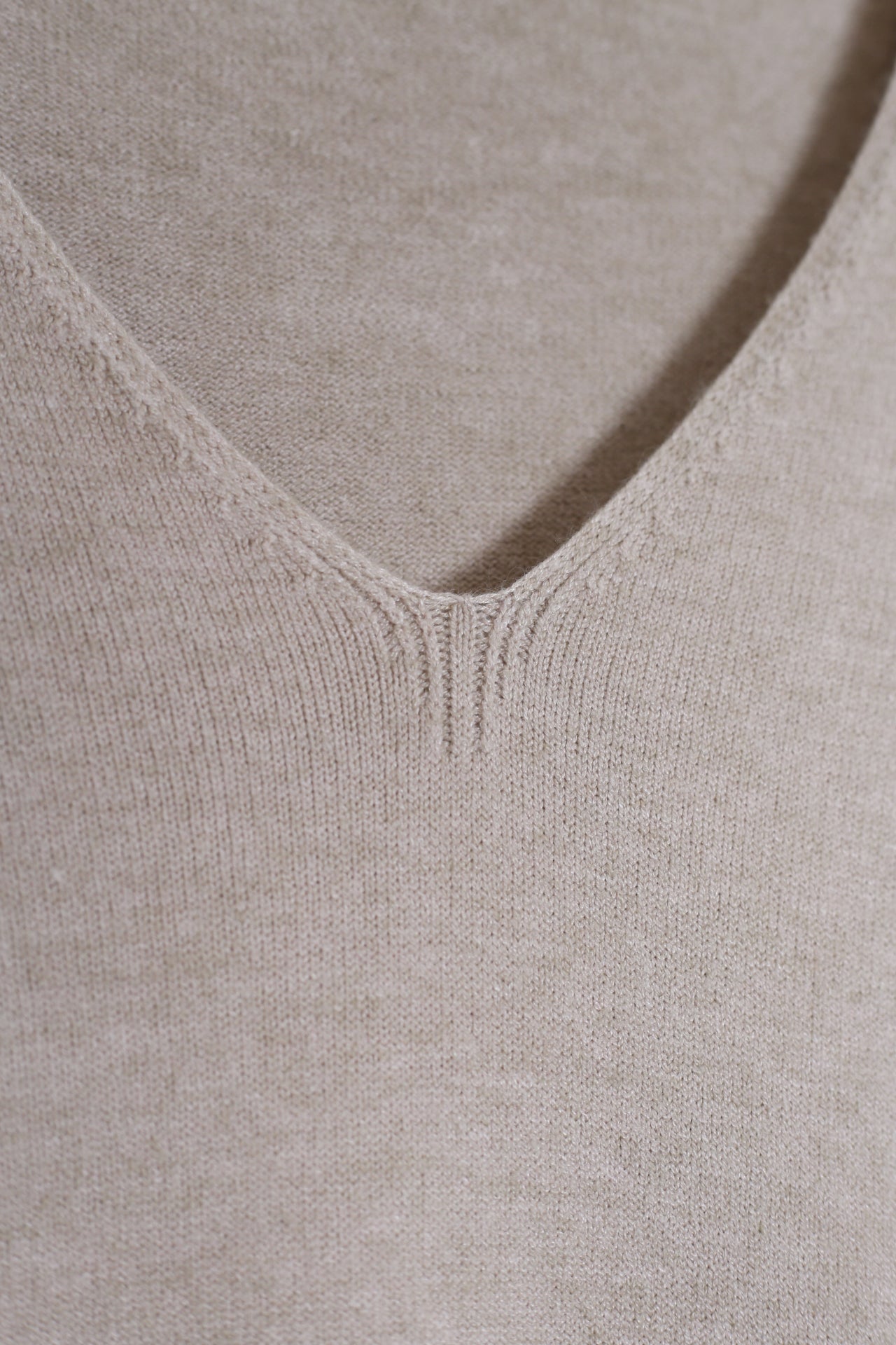 Jersey sin costuras cuello punta