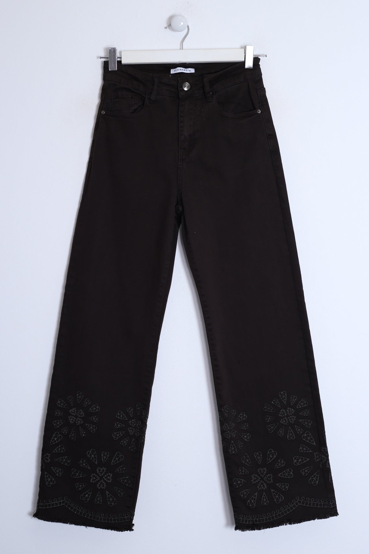 Jeans rectos bordados