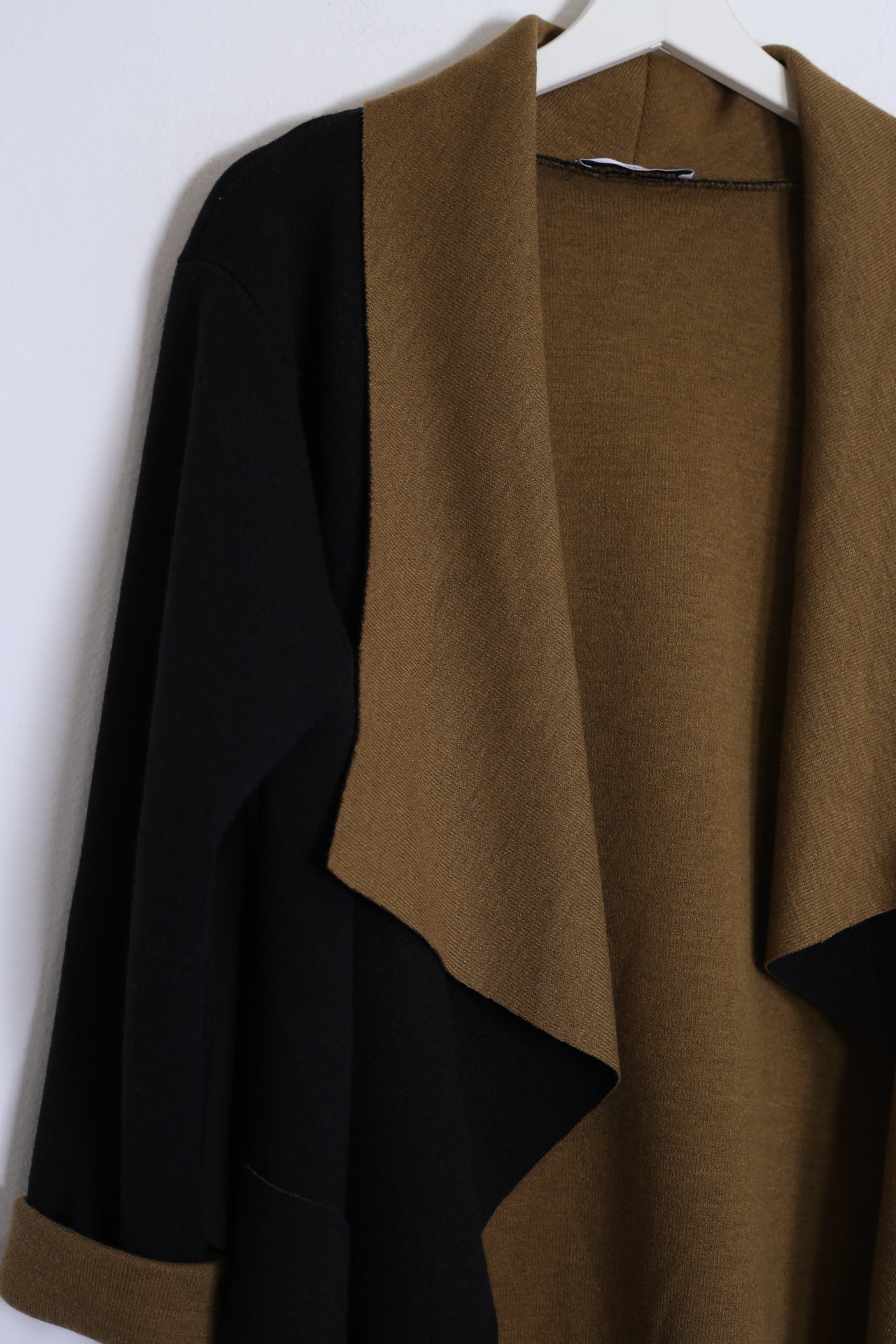 Chaqueta asimétrica punto