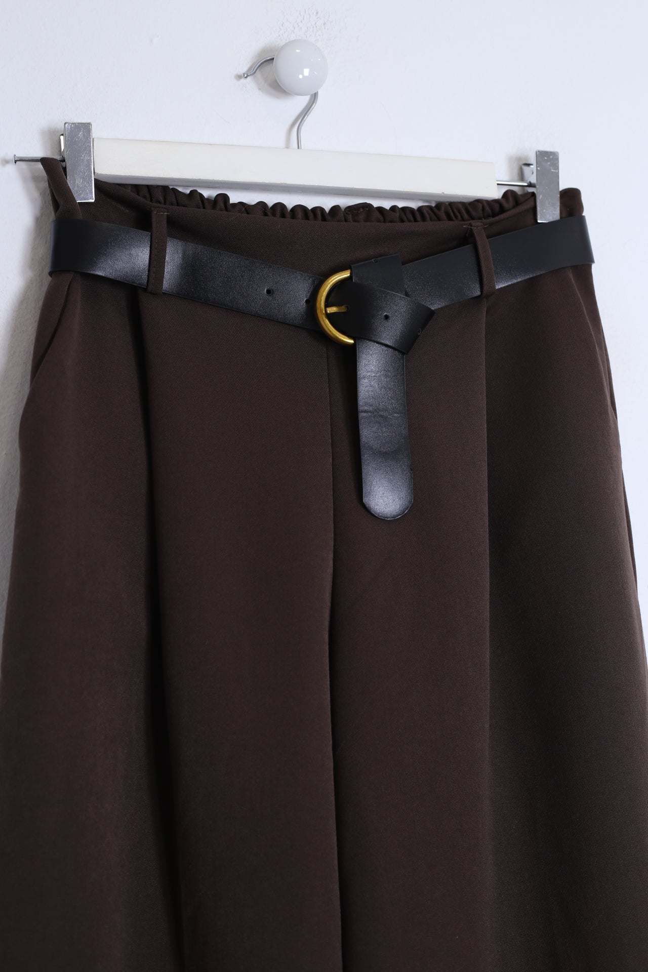 Pantalones sarga anchos
