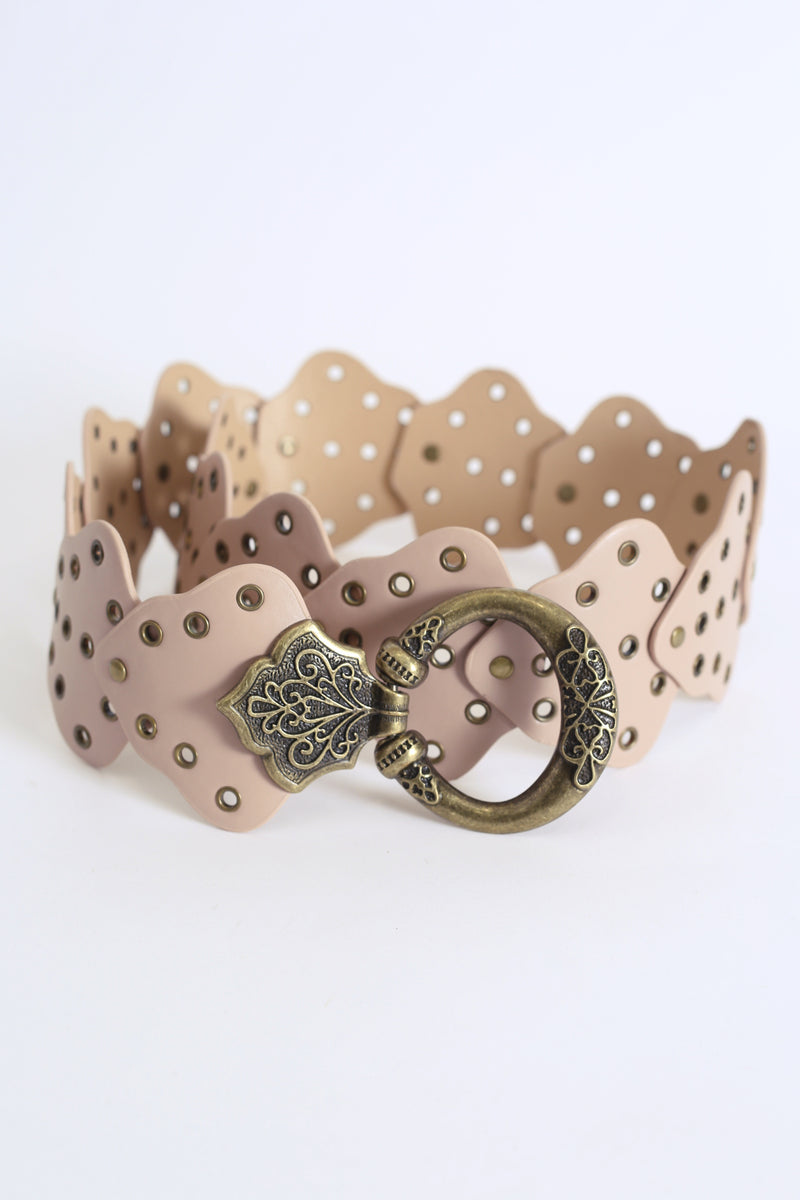 Cinturón tachuelas ancho