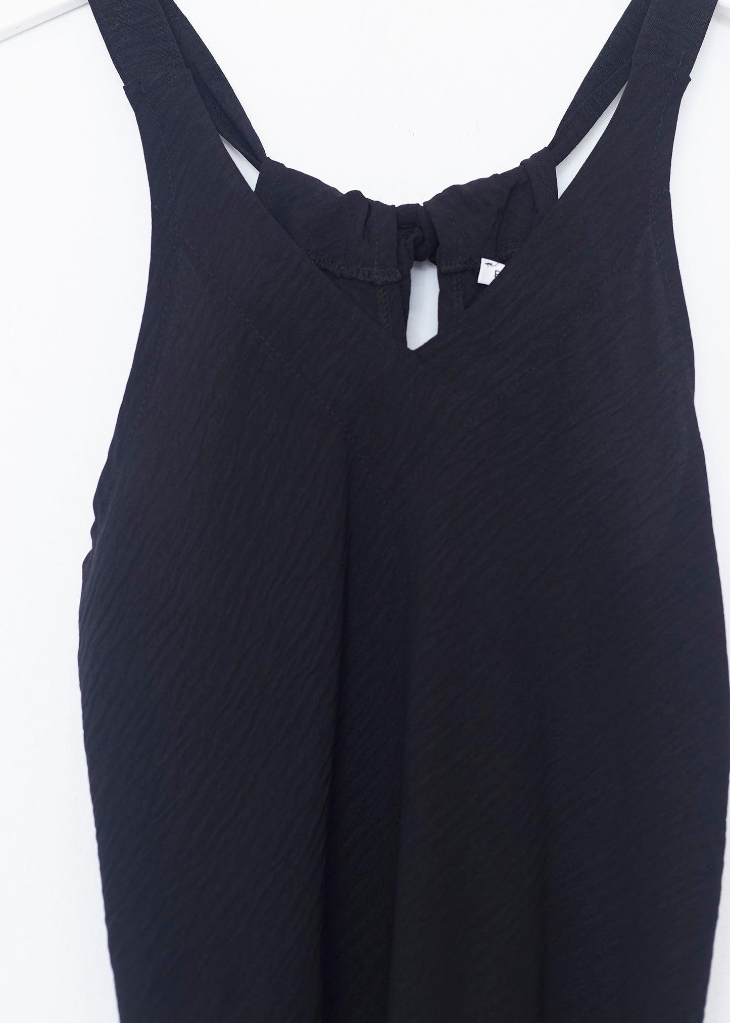 Flowy bow top