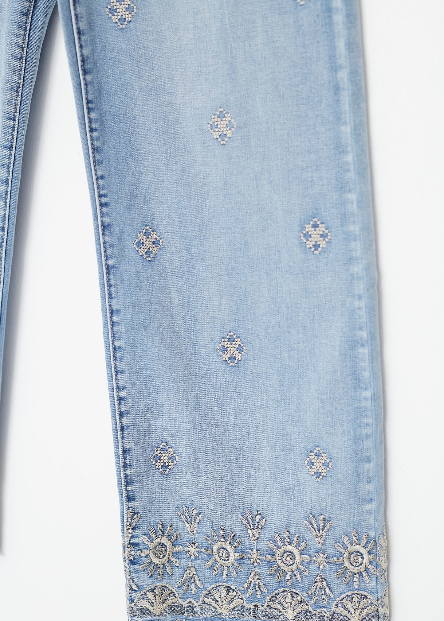 Jeans bordados