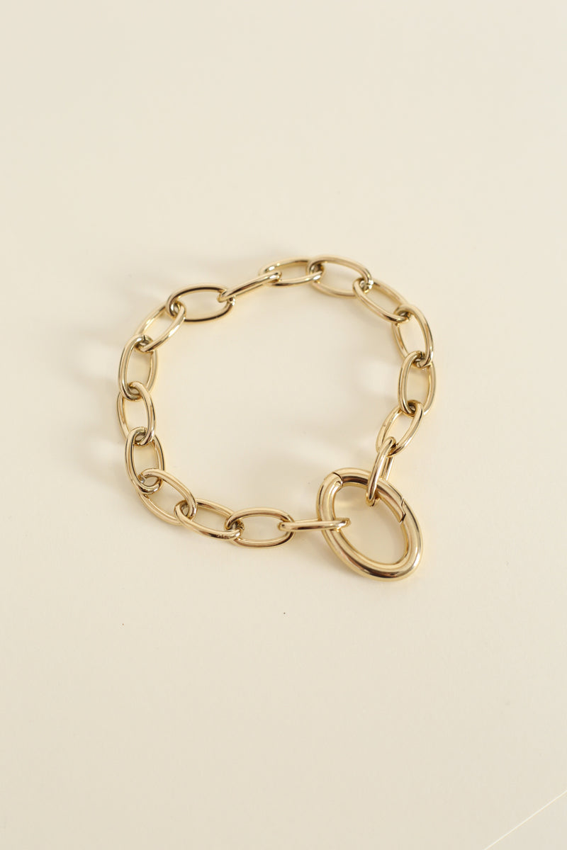 Flower and pearl bracelet