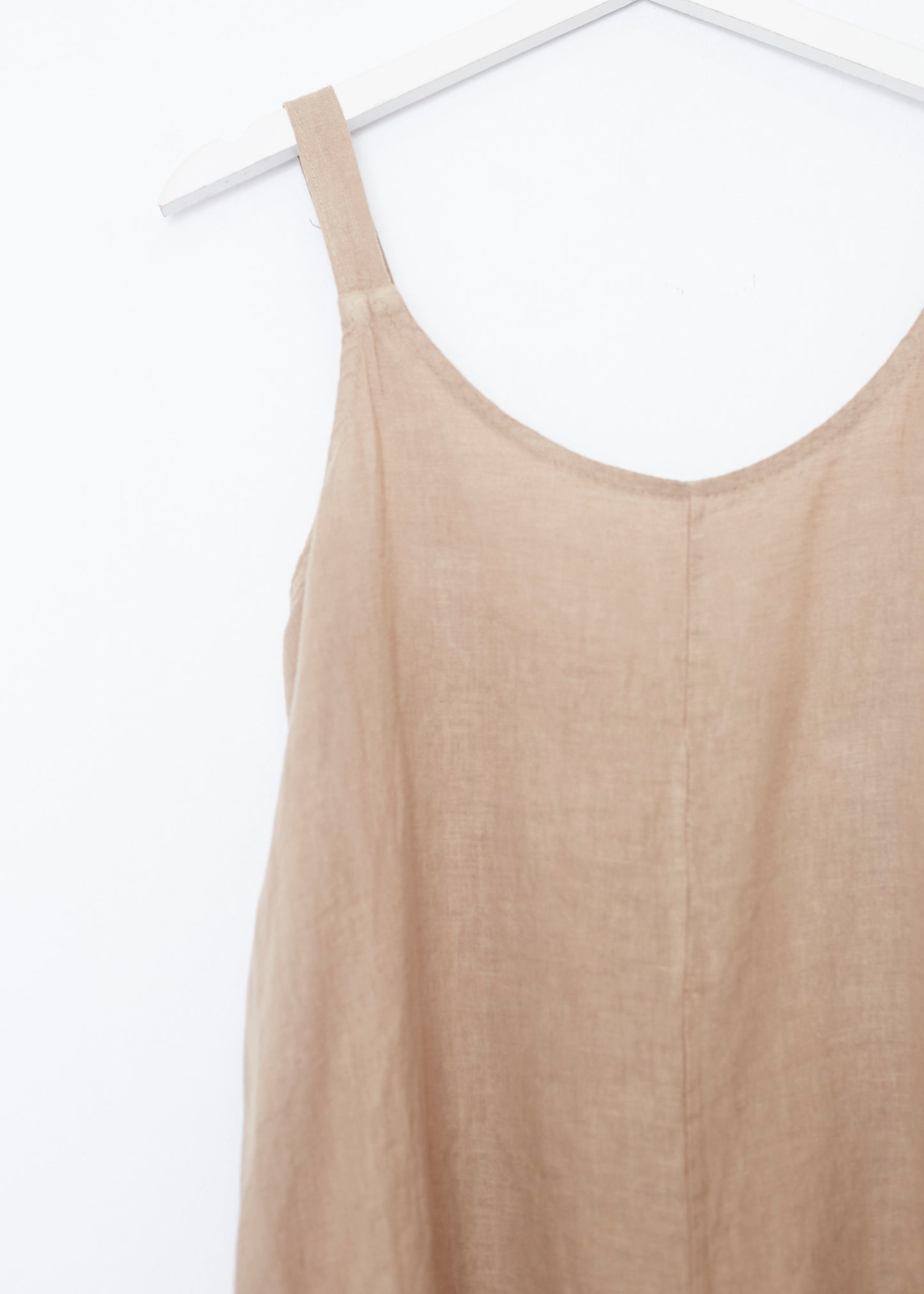 Short linen jumpsuit