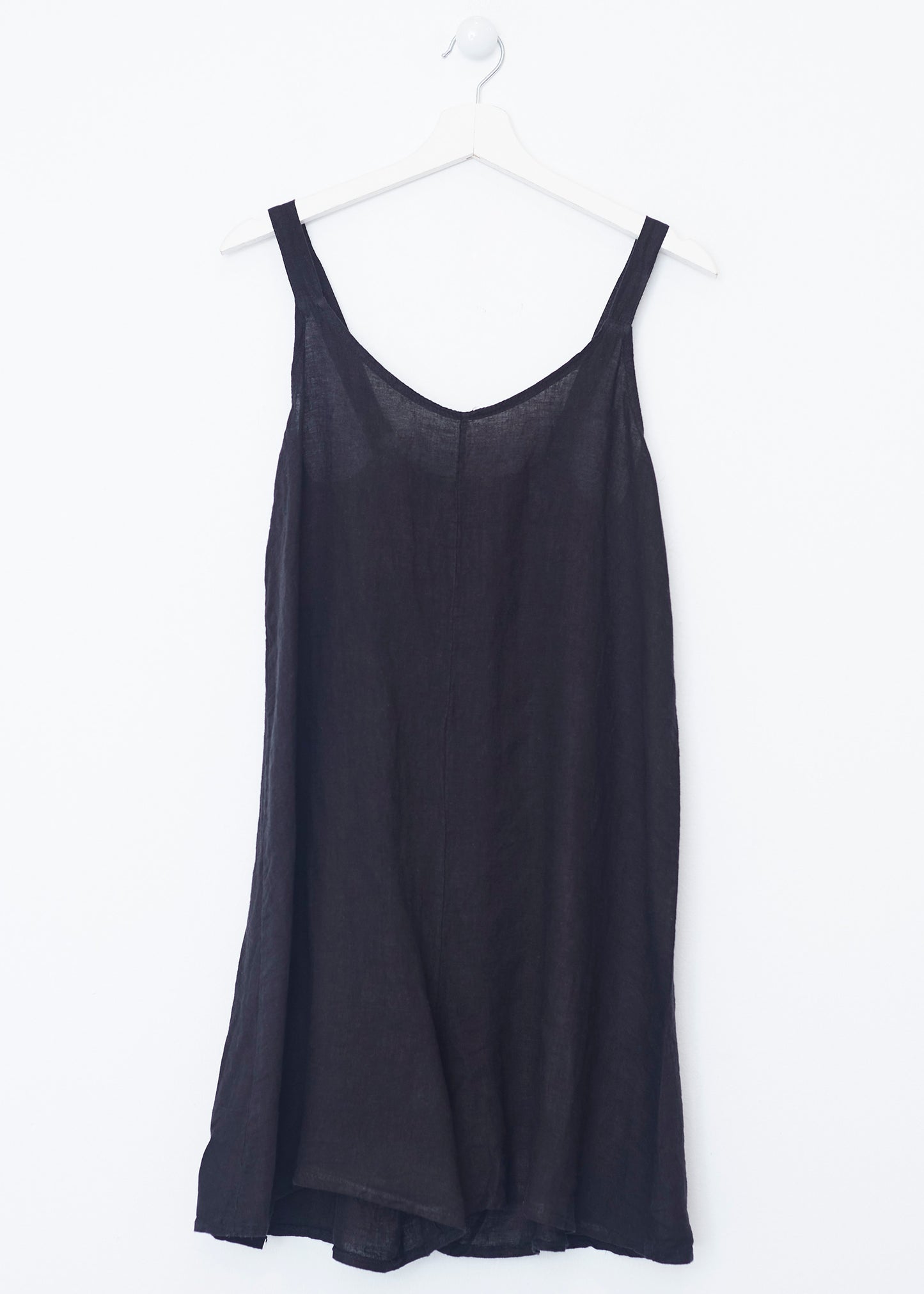 Short linen jumpsuit