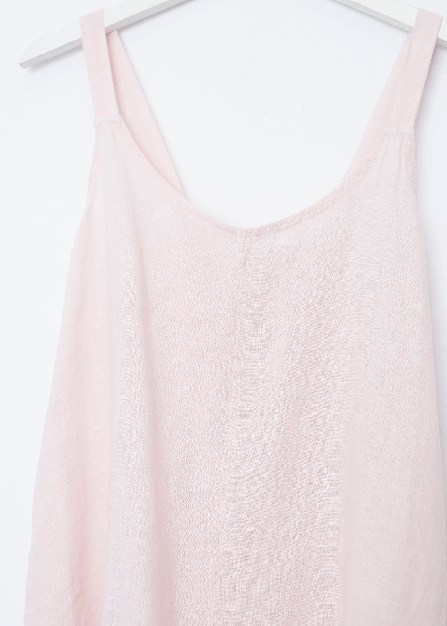 Short linen jumpsuit
