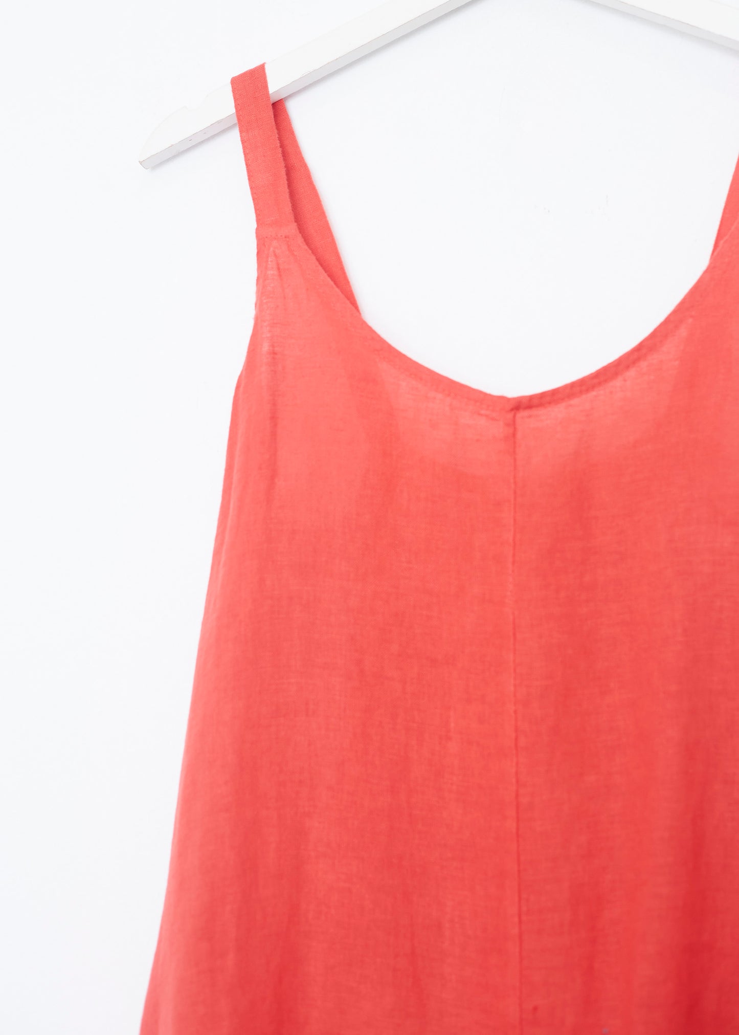 Short linen jumpsuit