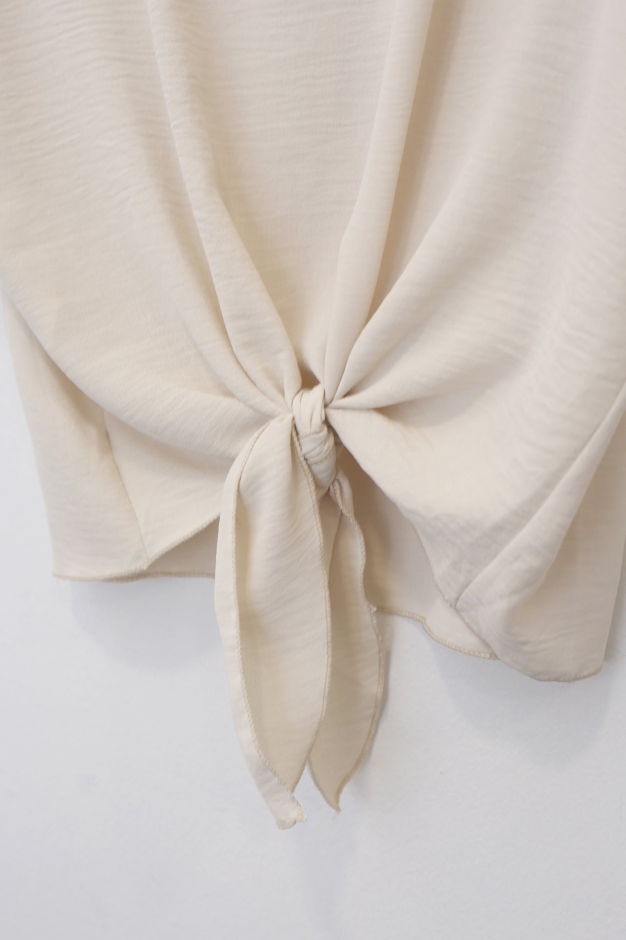Blusa fluida nudo